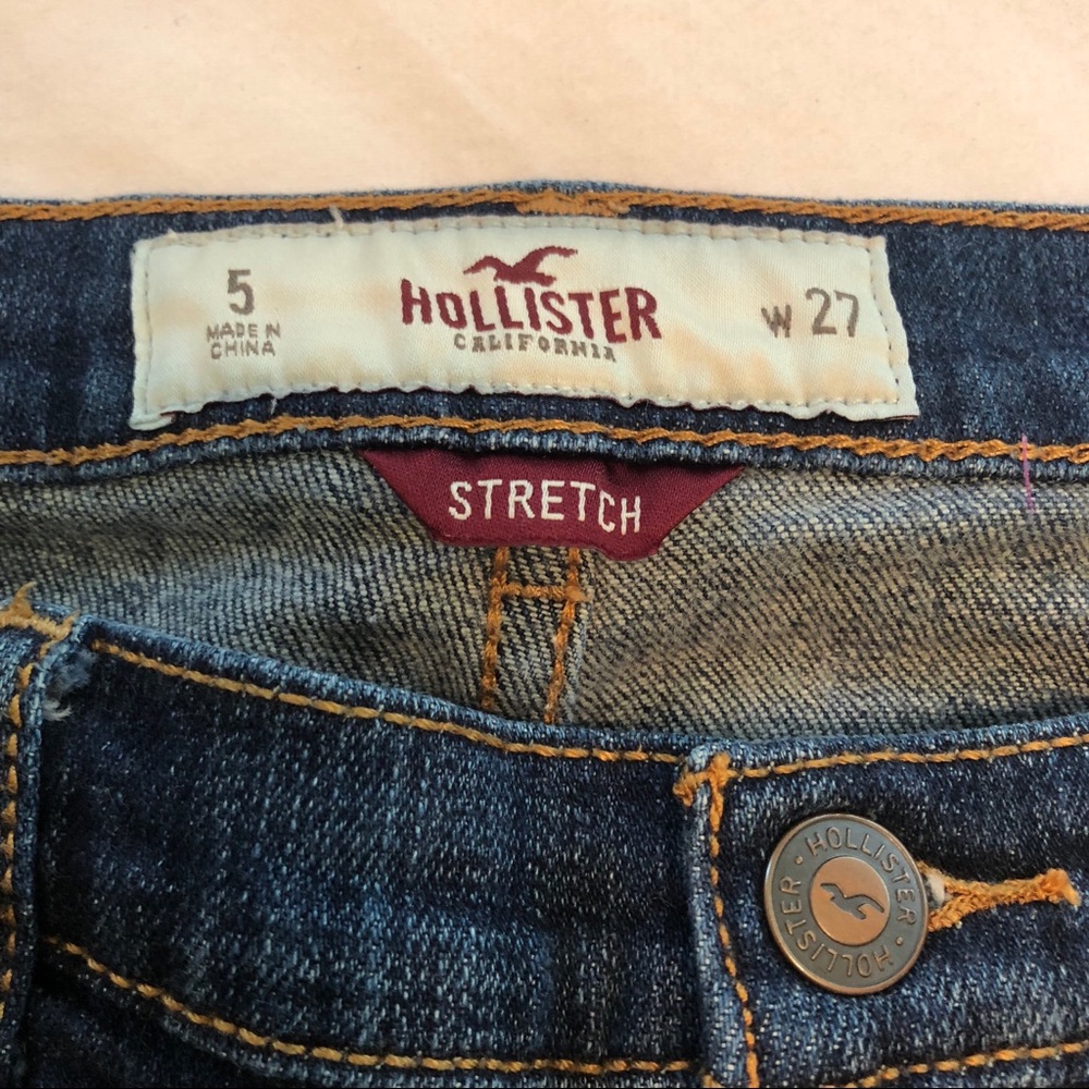 Hollister Frayed Cuff Bermuda Jean Shorts - Picture 5 of 7